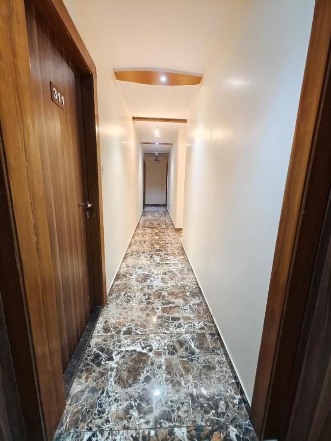 Avion Park - Near International Airport Apartment Mumbai