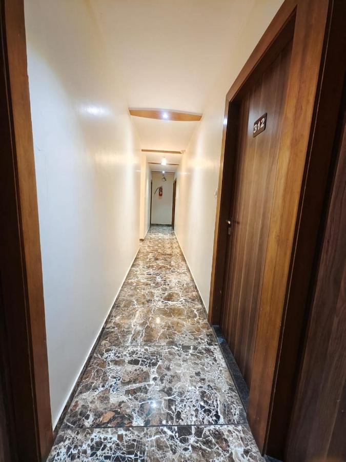 Avion Park - Near International Airport Apartment Mumbai